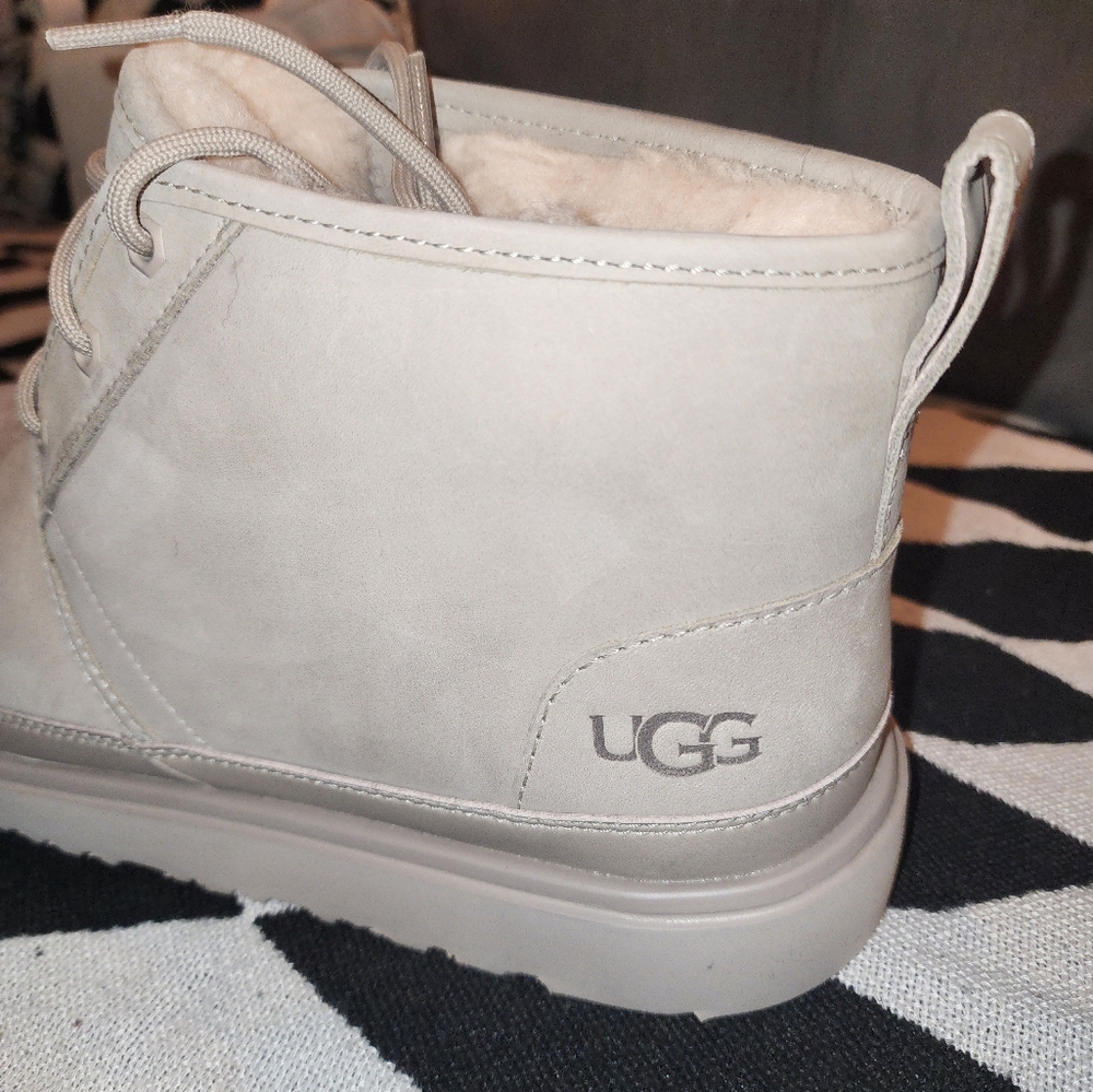 Waterproof boot - Picture 9 of 13